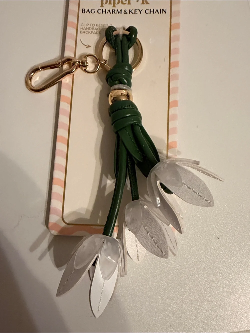 Piper Green Tassel Key & Card Holder with White Petal Accents